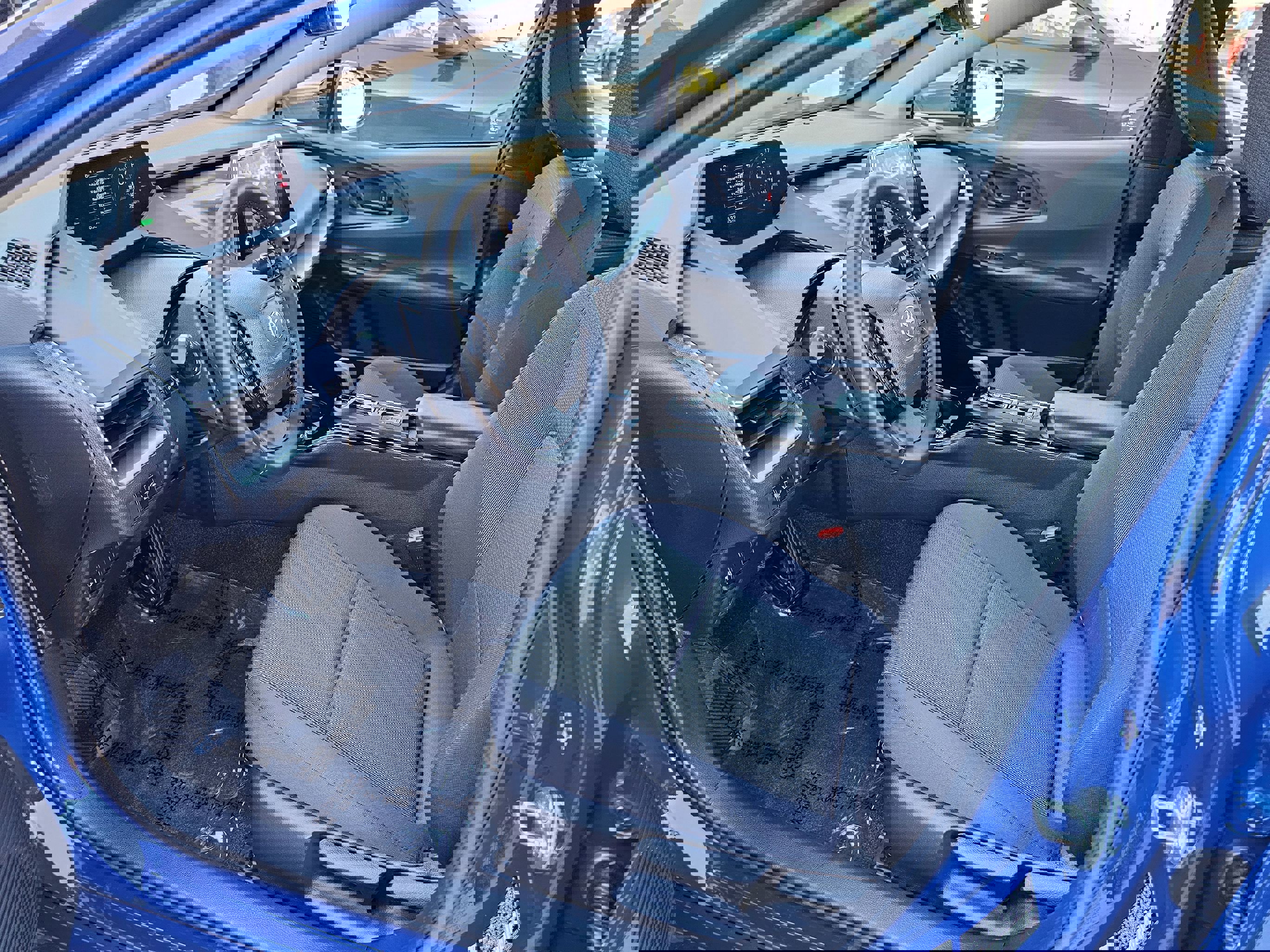 Used 2023 Toyota Prius LE image 16