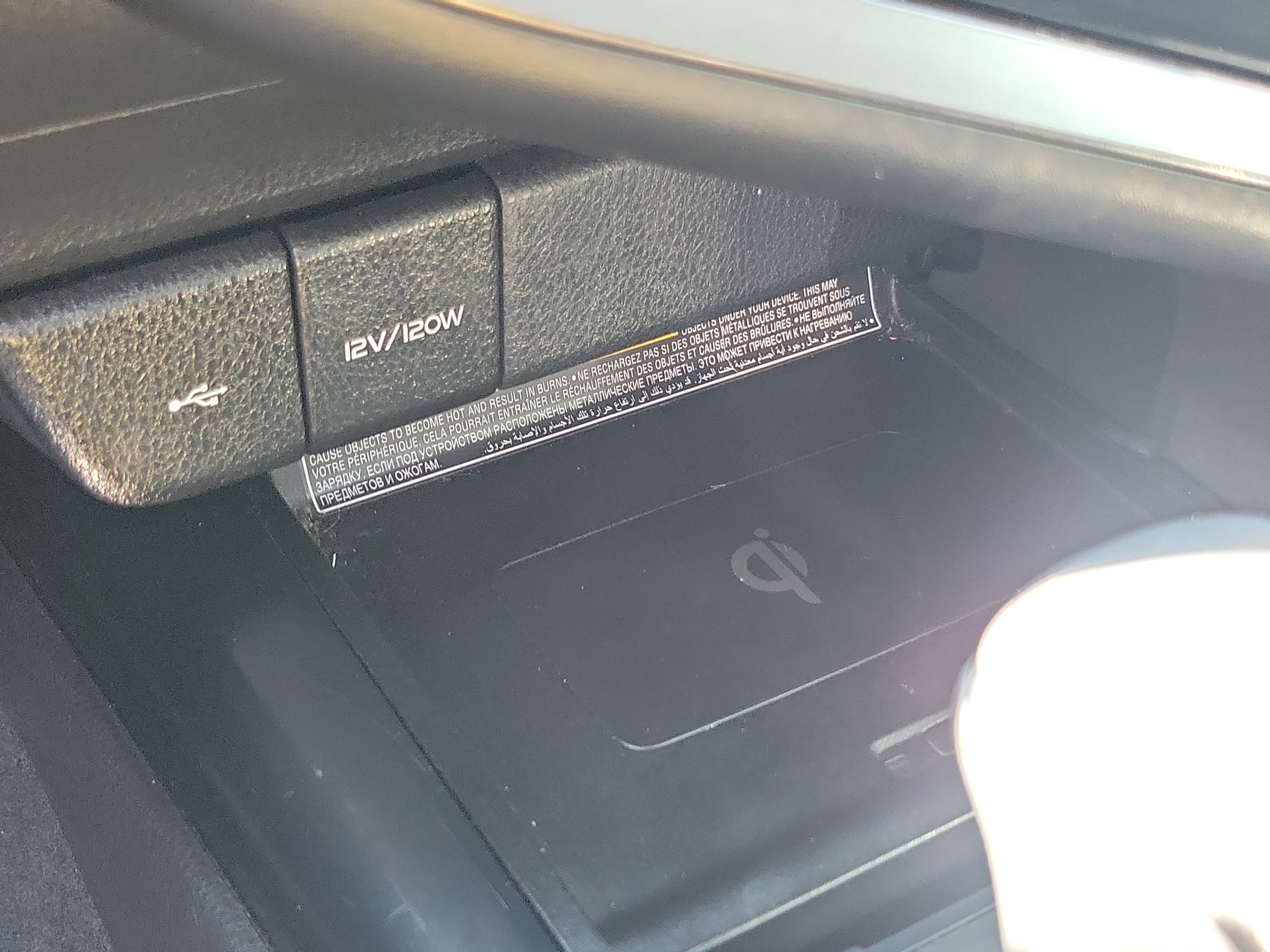 Certified 2020 Toyota Camry XSE image 30