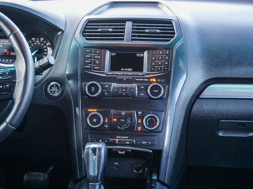 Used 2018 Ford Explorer XLT FWD image 16