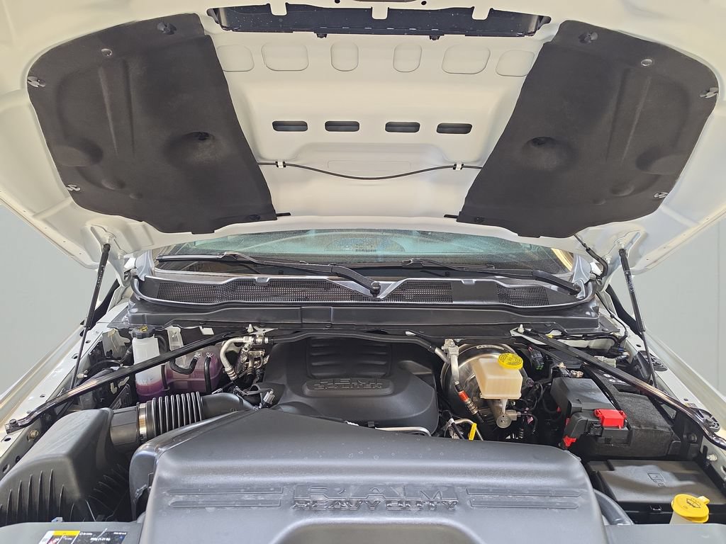 New 2026 RAM 2500 Tradesman AWD/4WD image 9