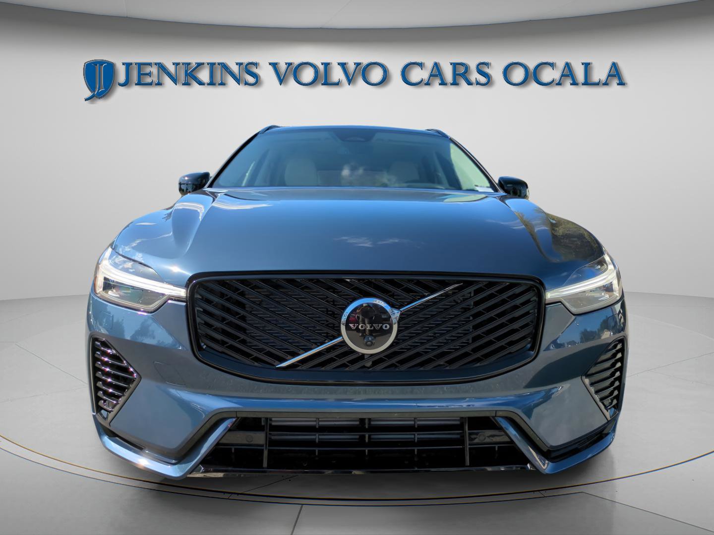New 2026 Volvo XC60 T8 Ultra w/ Protection Package Premier image 3