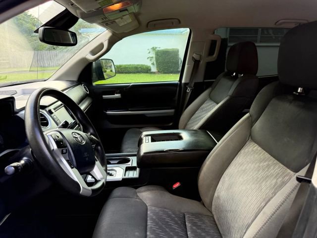 Used 2018 Toyota Tundra SR5 w/ SR5 Upgrade Package image 12