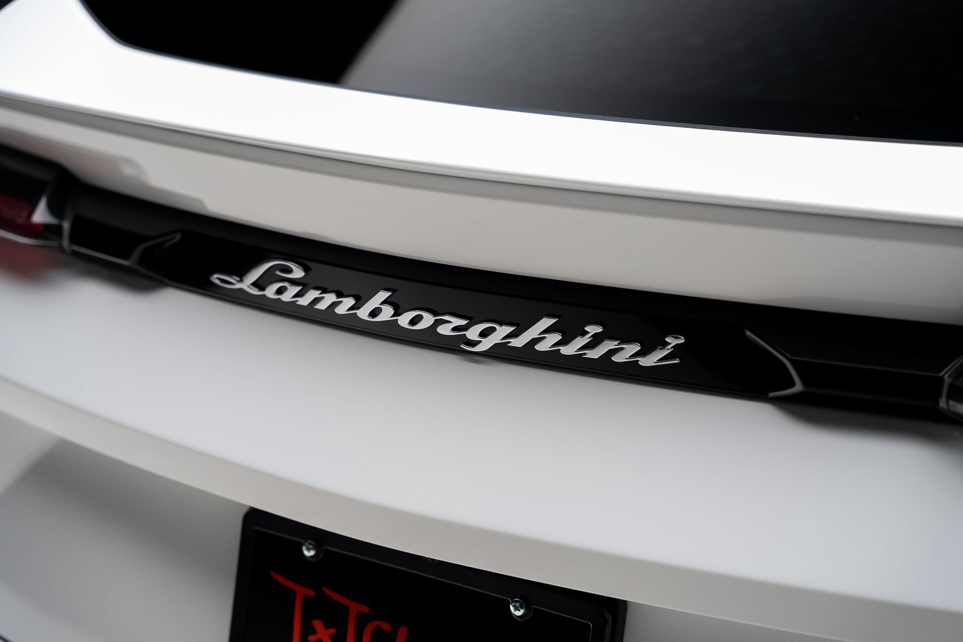 Used 2024 Lamborghini Urus S AWD/4WD image 30
