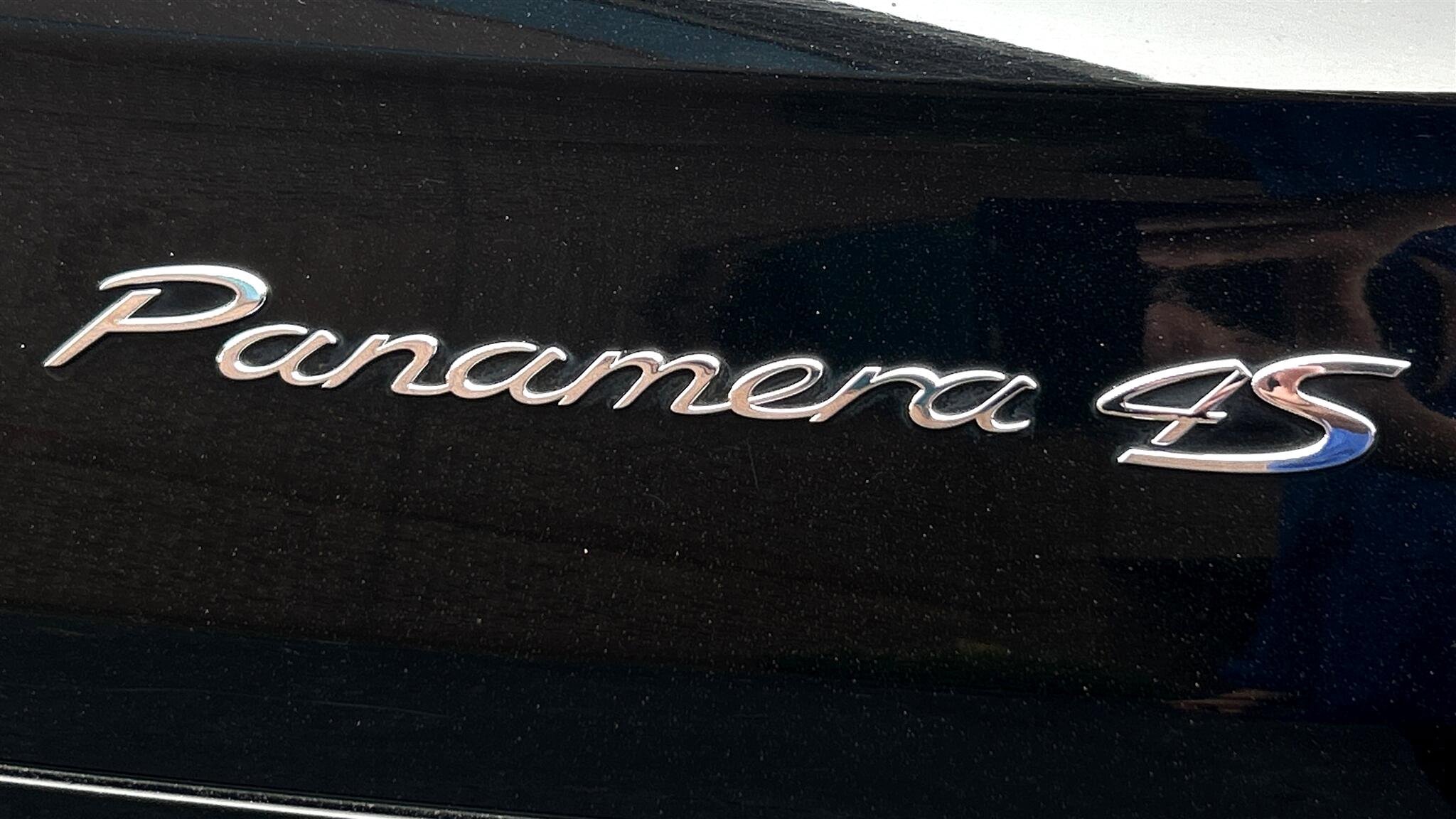 Used 2015 Porsche Panamera 4S image 48