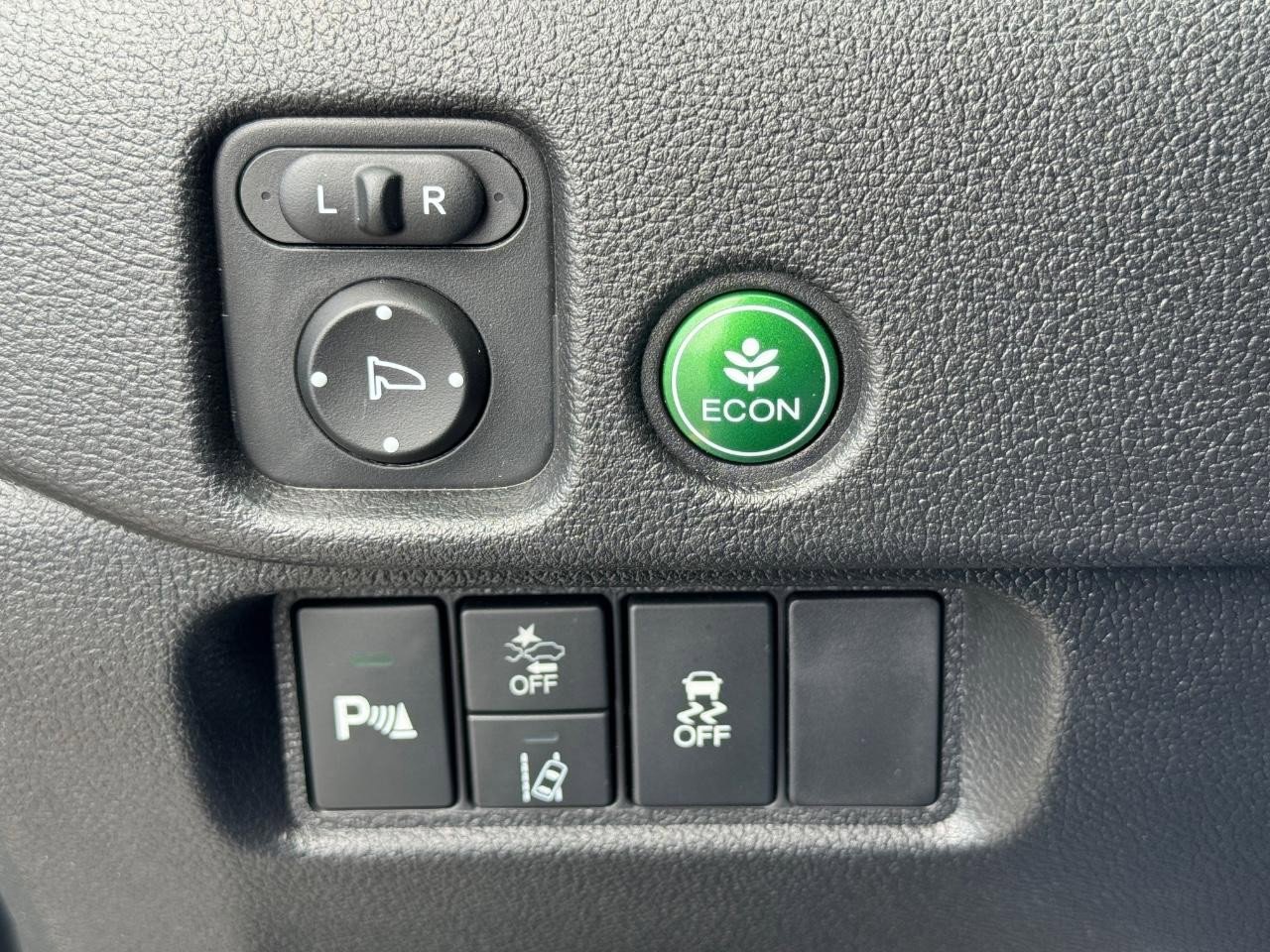 Certified 2025 Honda Passport EX-L image 24