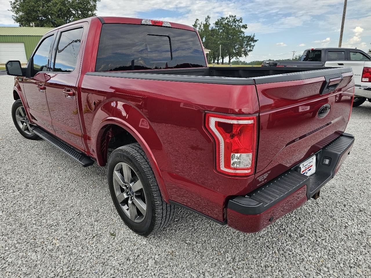 Used 2017 Ford F150 XLT w/ Equipment Group 302A Luxury AWD/4WD image 8