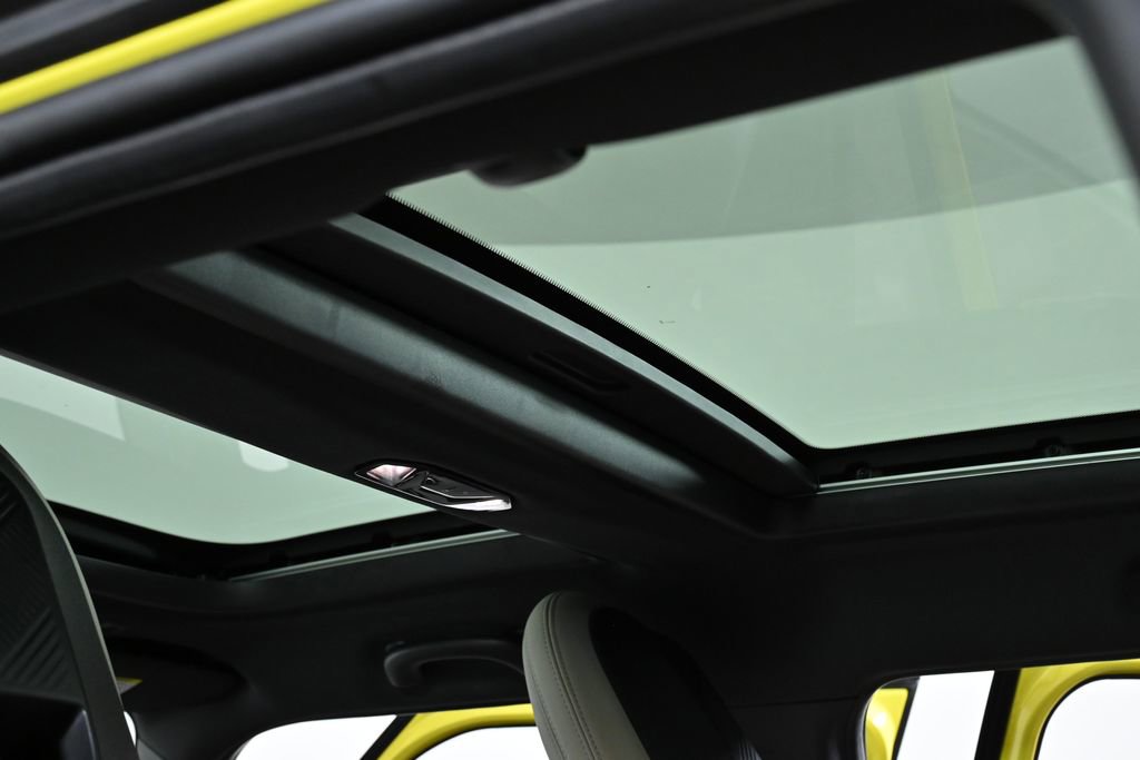 Certified 2025 MINI Cooper S image 28