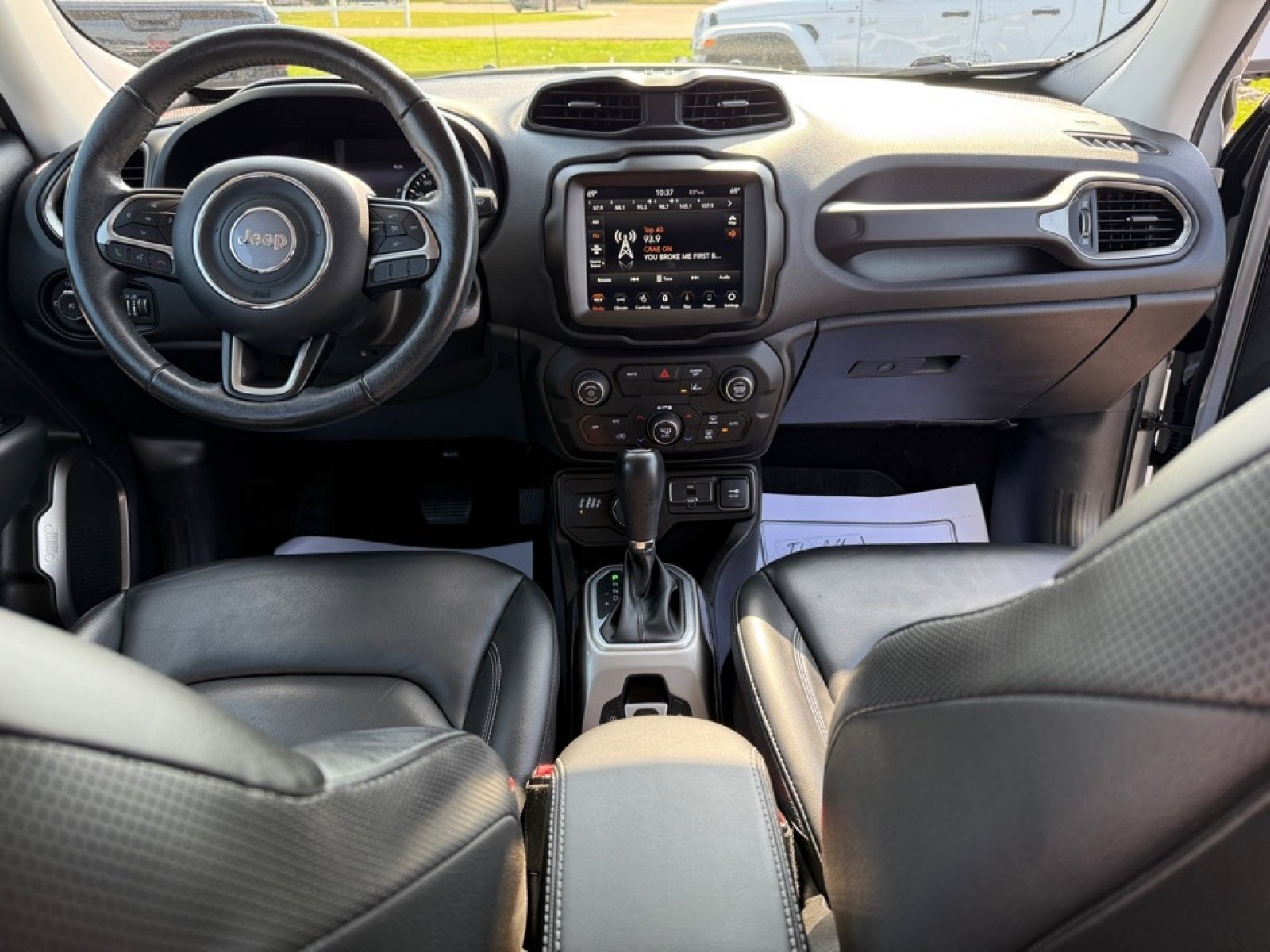 Used 2021 Jeep Renegade Limited image 19