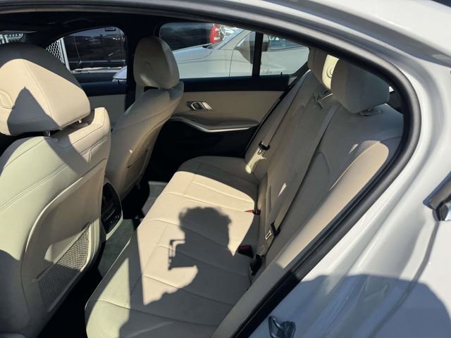 Used 2019 BMW 330i xDrive Sedan w/ Convenience Package AWD/4WD image 15