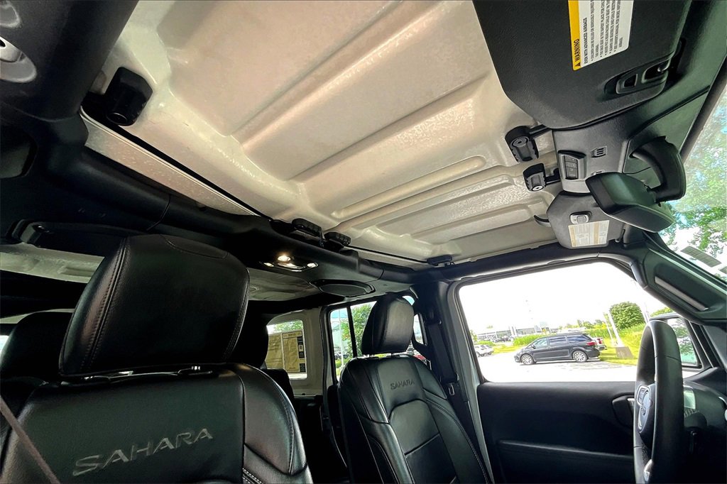 Used 2023 Jeep Wrangler Unlimited Sahara image 22