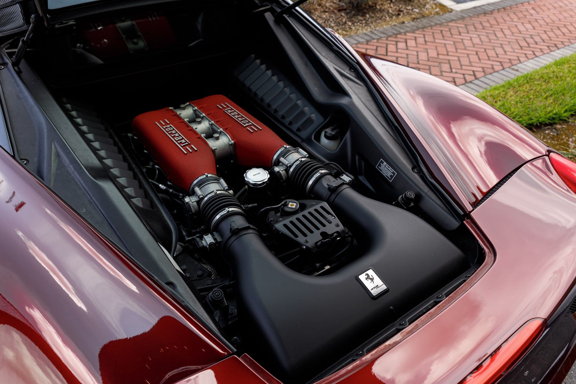 Used 2011 Ferrari 458 Italia Coupe RWD image 17
