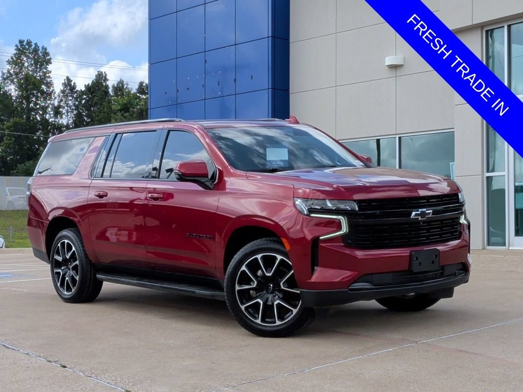 Used 2023 Chevrolet Suburban RST w/ Luxury Package AWD/4WD image 1
