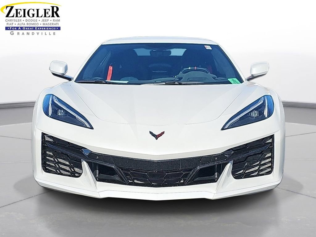 Used 2023 Chevrolet Corvette Z06 image 2