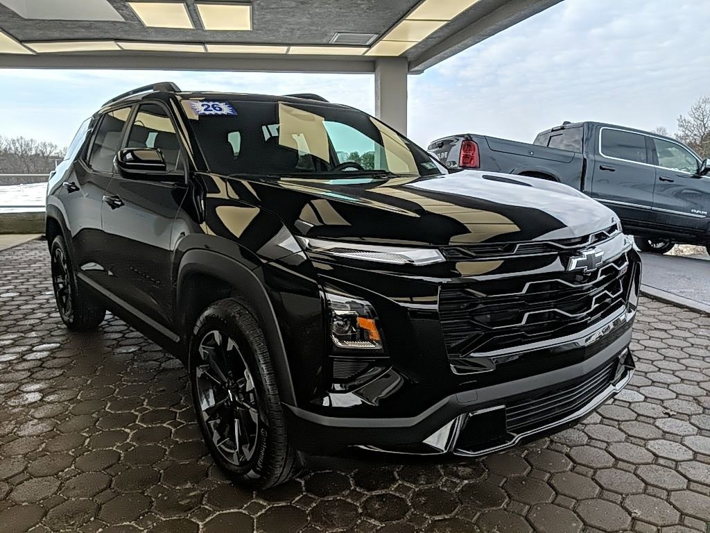 Used 2026 Chevrolet Equinox RS image 3