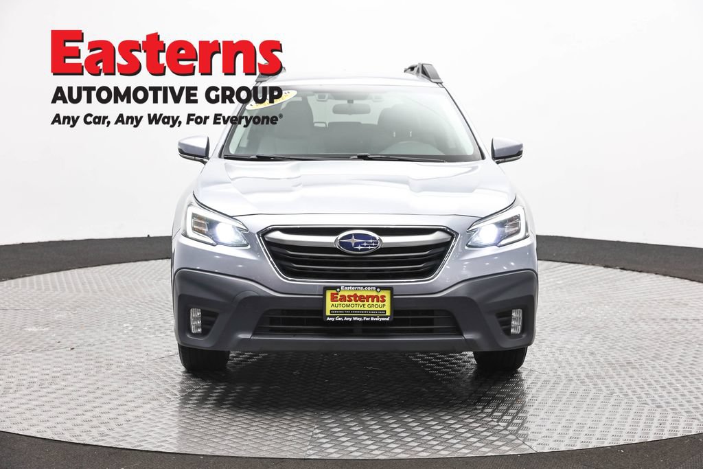 Used 2022 Subaru Outback Premium AWD/4WD image 2