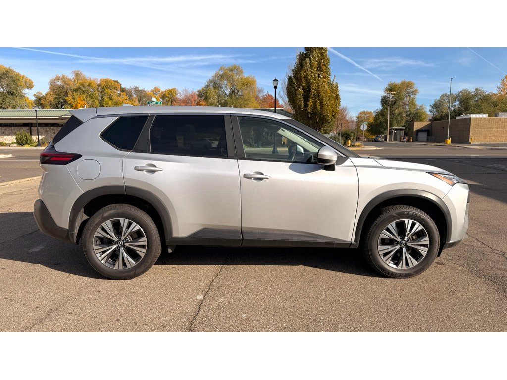 Used 2023 Nissan Rogue SV AWD/4WD image 9