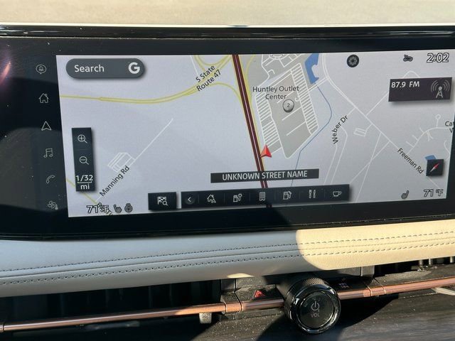 Used 2024 Nissan Ariya AWD image 21