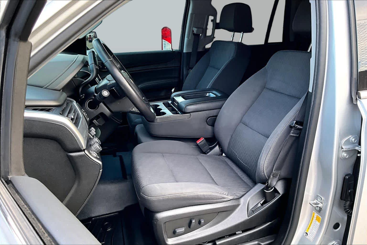 Used 2019 Chevrolet Tahoe LS w/ Max Trailering Package AWD/4WD image 8