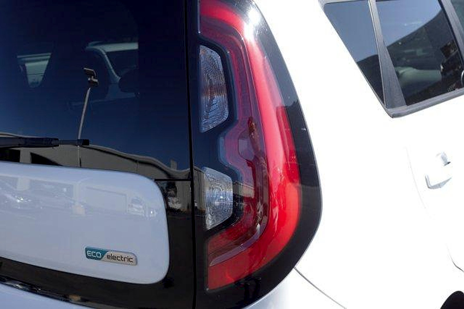 Used 2017 Kia Soul EV-e FWD image 5