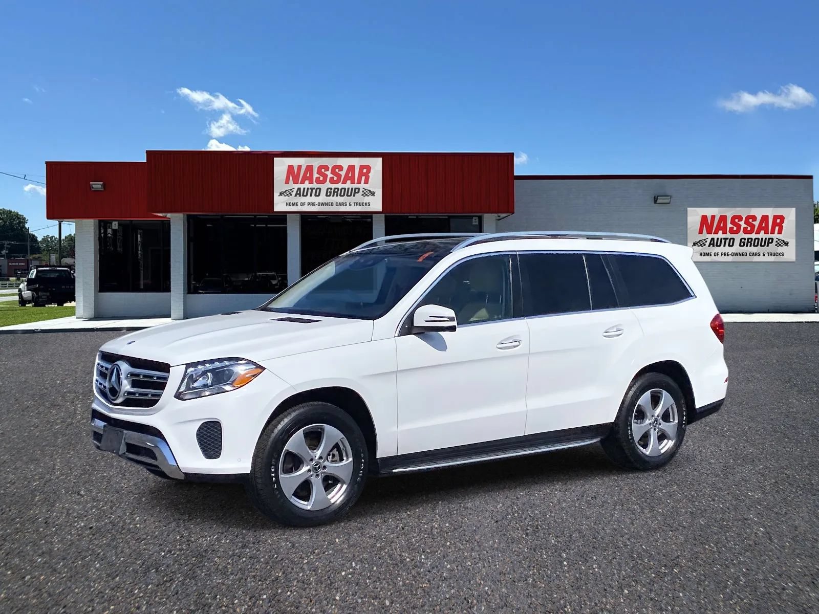 Used 2017 Mercedes-Benz GLS 450 4MATIC w/ Premium Package image 1