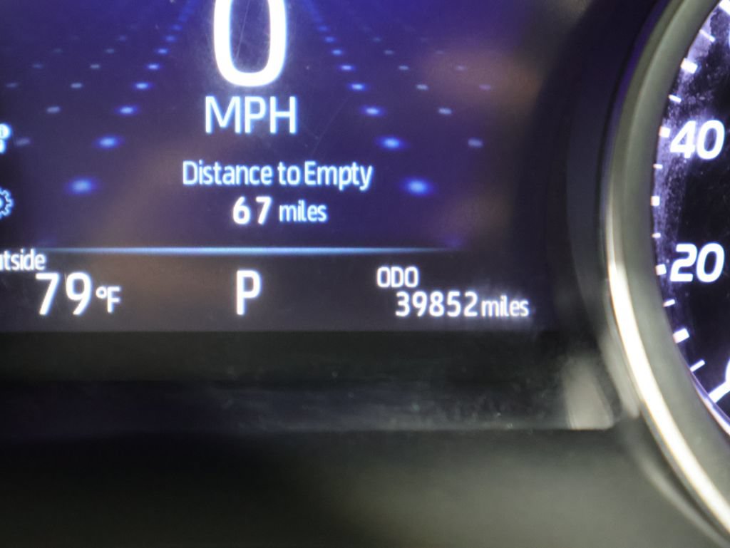 Used 2022 Toyota Camry XLE w/ Cold Weather Package FWD image 37