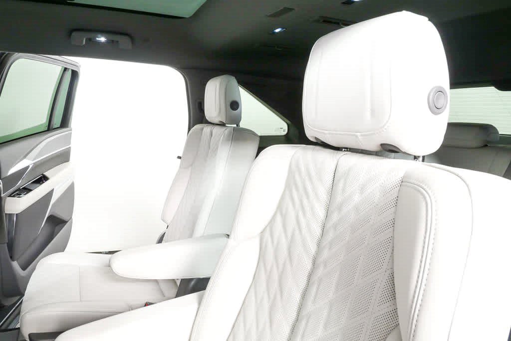 Certified 2026 Cadillac Escalade IQ Sport 1 w/ LPO, ONYX Package AWD/4WD image 22
