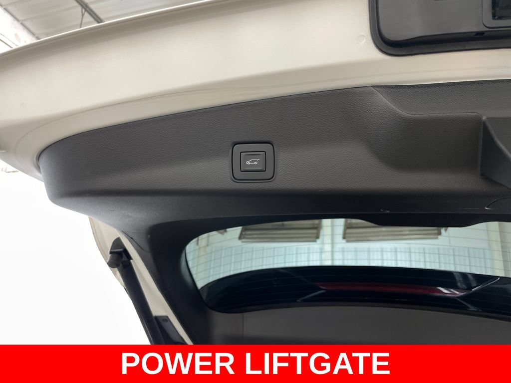 Certified 2025 Chevrolet TrailBlazer LT w/ Convenience Package FWD image 44