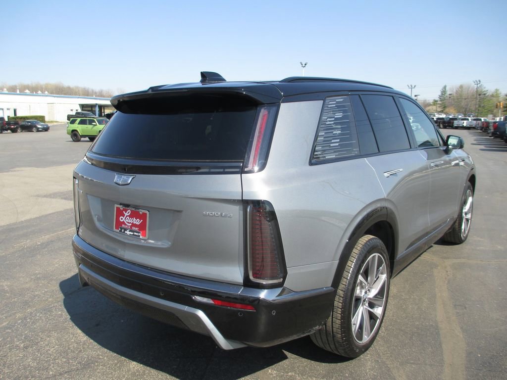 Used 2026 Cadillac Vistiq Sport w/ LPO, Floor Liner Package image 5