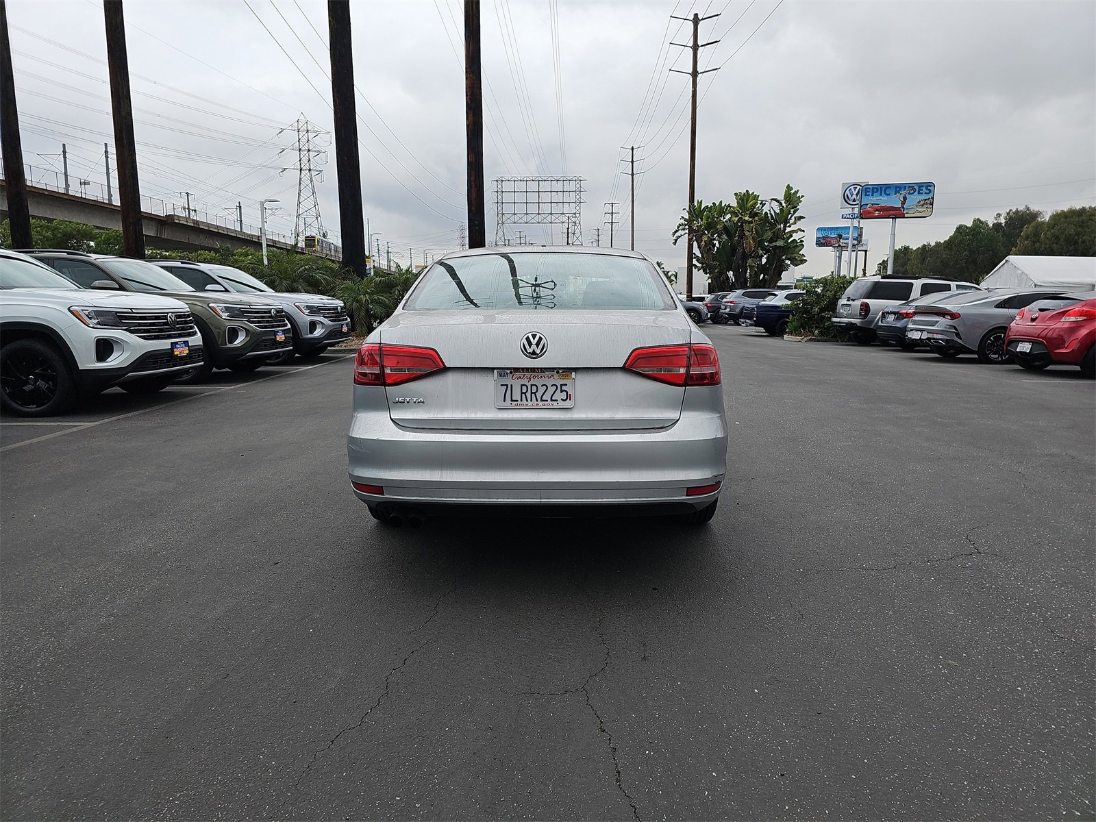 Used 2015 Volkswagen Jetta S image 6
