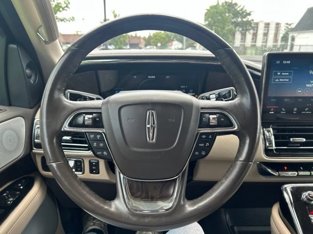 Used 2022 Lincoln Navigator Reserve AWD/4WD image 36