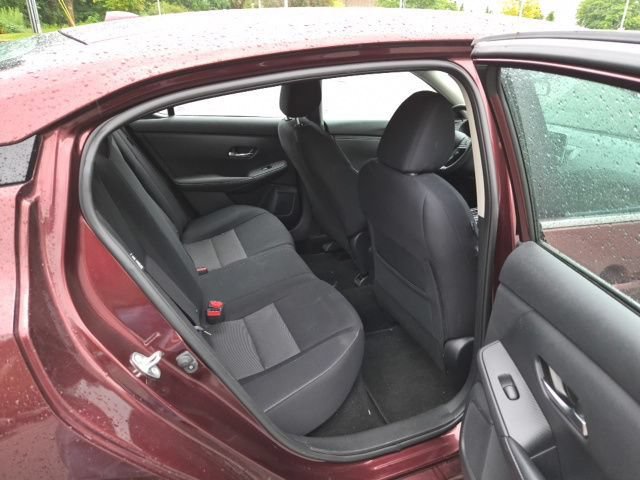 Used 2023 Nissan Sentra SV FWD image 11