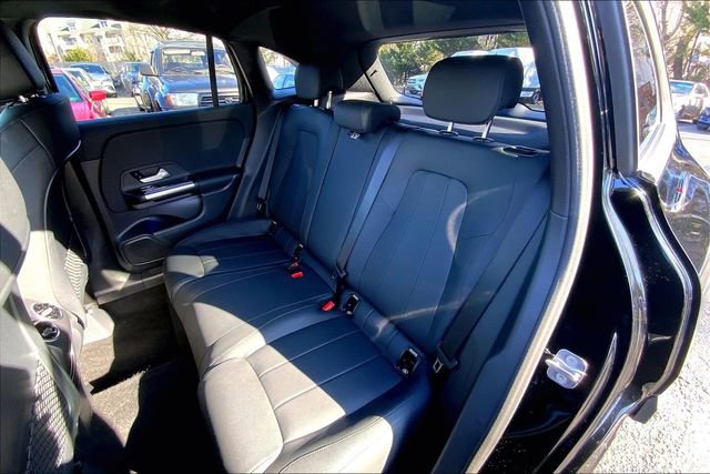 Used 2025 Mercedes-Benz GLA 250 4MATIC image 16