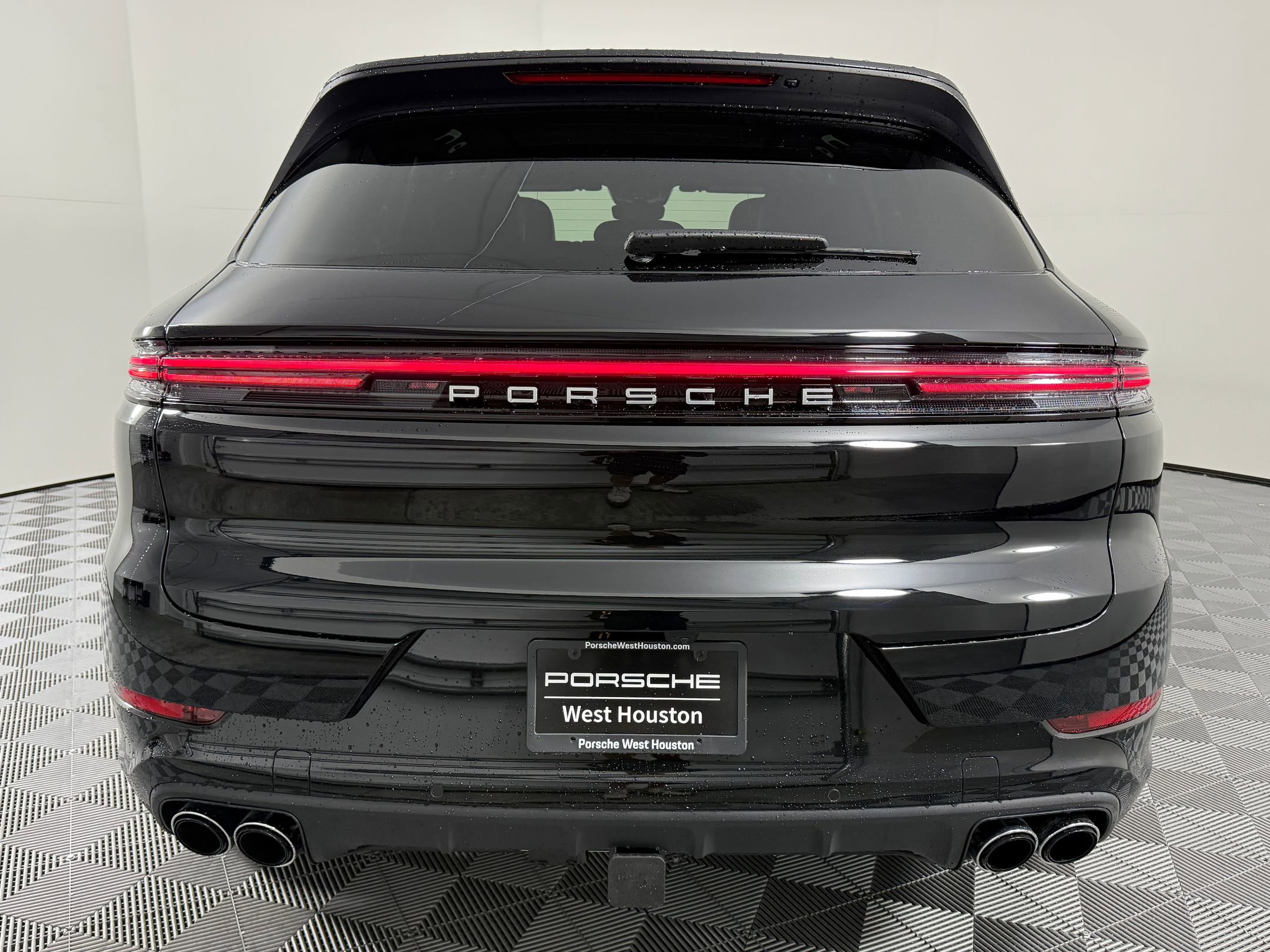 New 2026 Porsche Cayenne S image 10