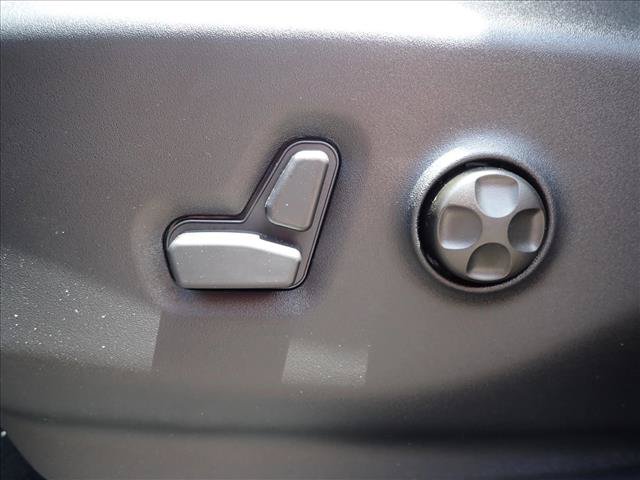 New 2027 Chrysler Pacifica Select FWD image 14