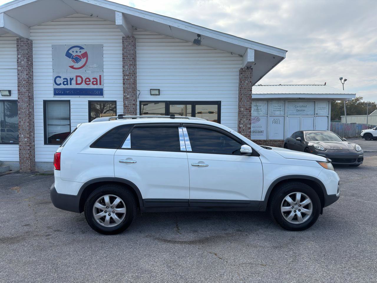 Used 2013 Kia Sorento LX w/ Convenience Pkg image 8