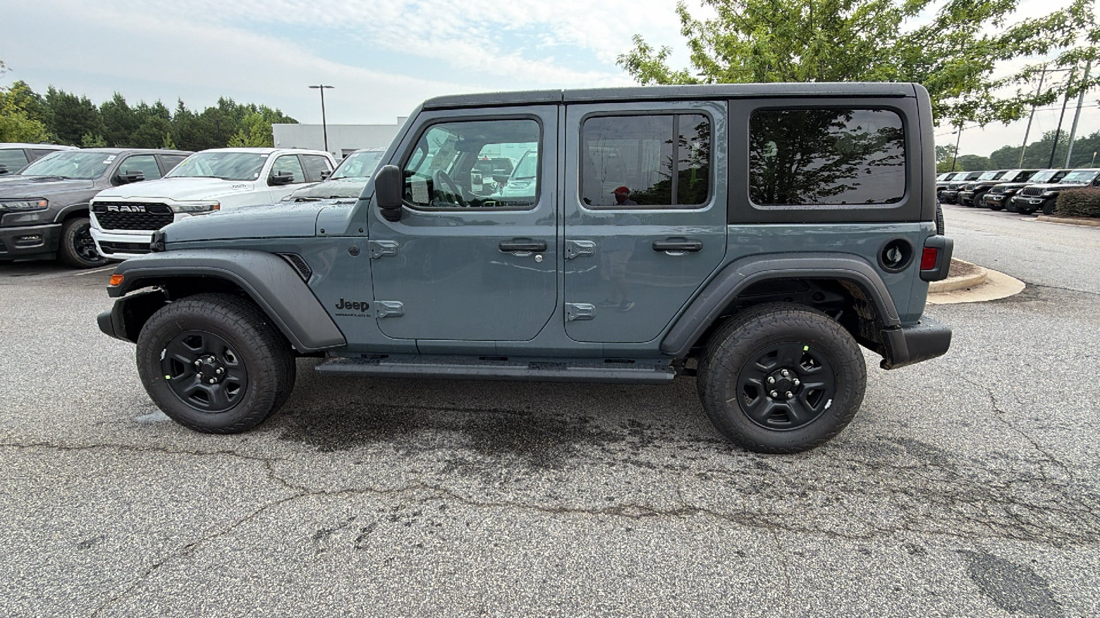 New 2026 Jeep Wrangler Unlimited Sport AWD/4WD image 11