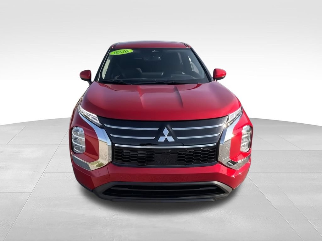 New 2026 Mitsubishi Outlander ES FWD image 3