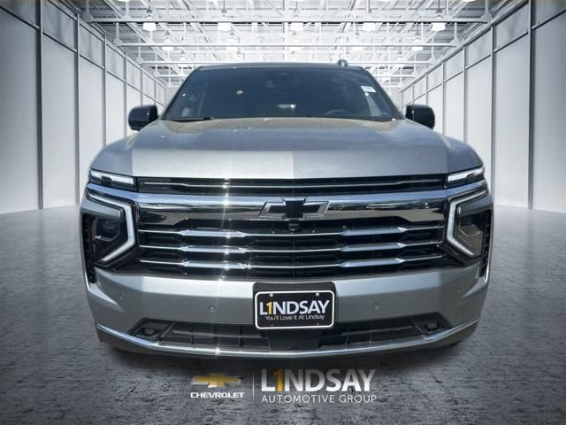 New 2026 Chevrolet Suburban LT w/ Comfort Package image 2