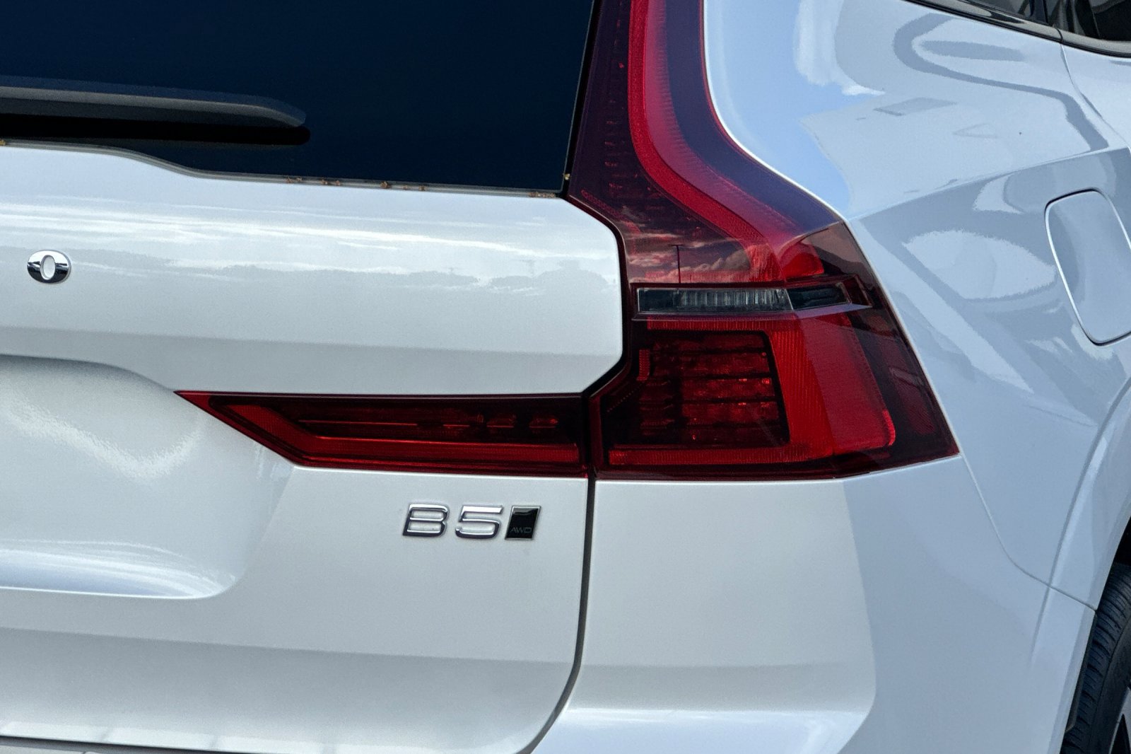 New 2026 Volvo XC60 B5 Ultra w/ Protection Package Premier image 7