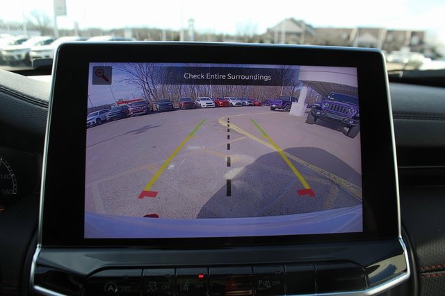 Used 2025 Jeep Compass Trailhawk w/ Trailhawk Elite Group image 21