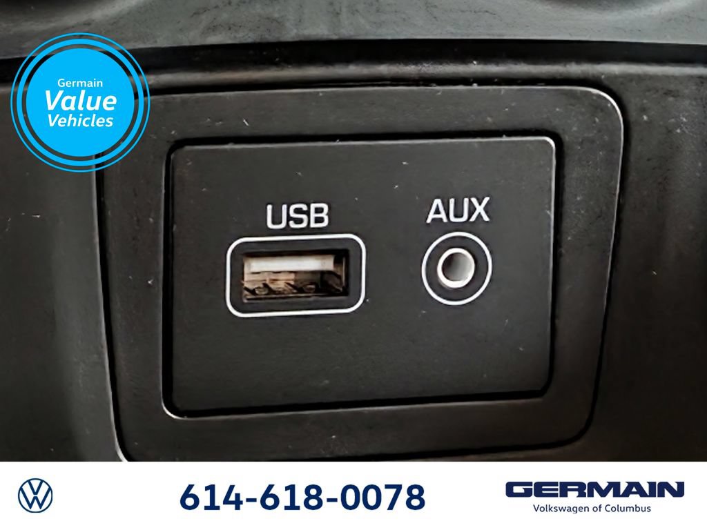 Used 2017 Hyundai Santa Fe Limited AWD/4WD image 28