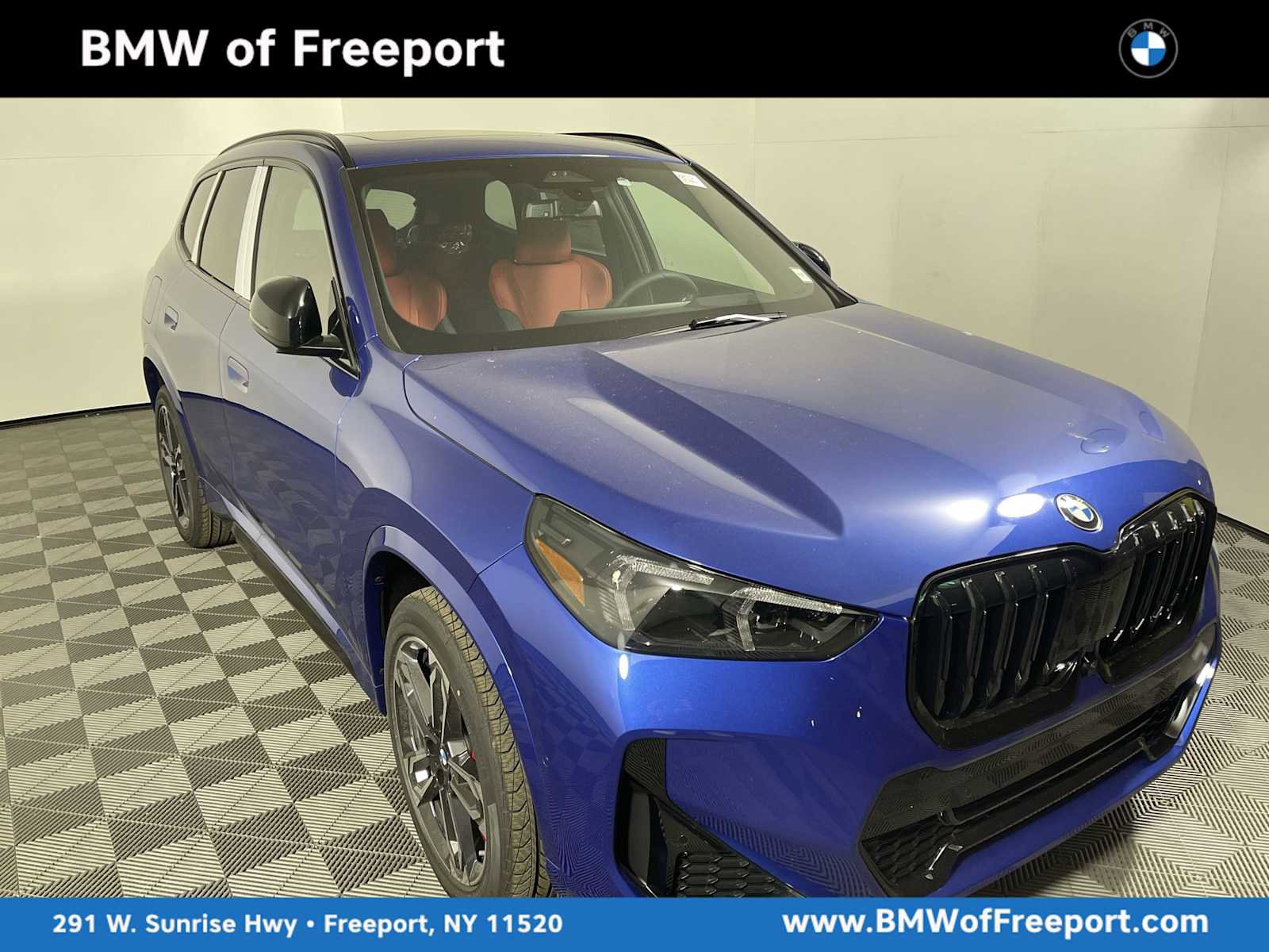 Used 2025 BMW X1 xDrive28i w/ Technology Package image 1