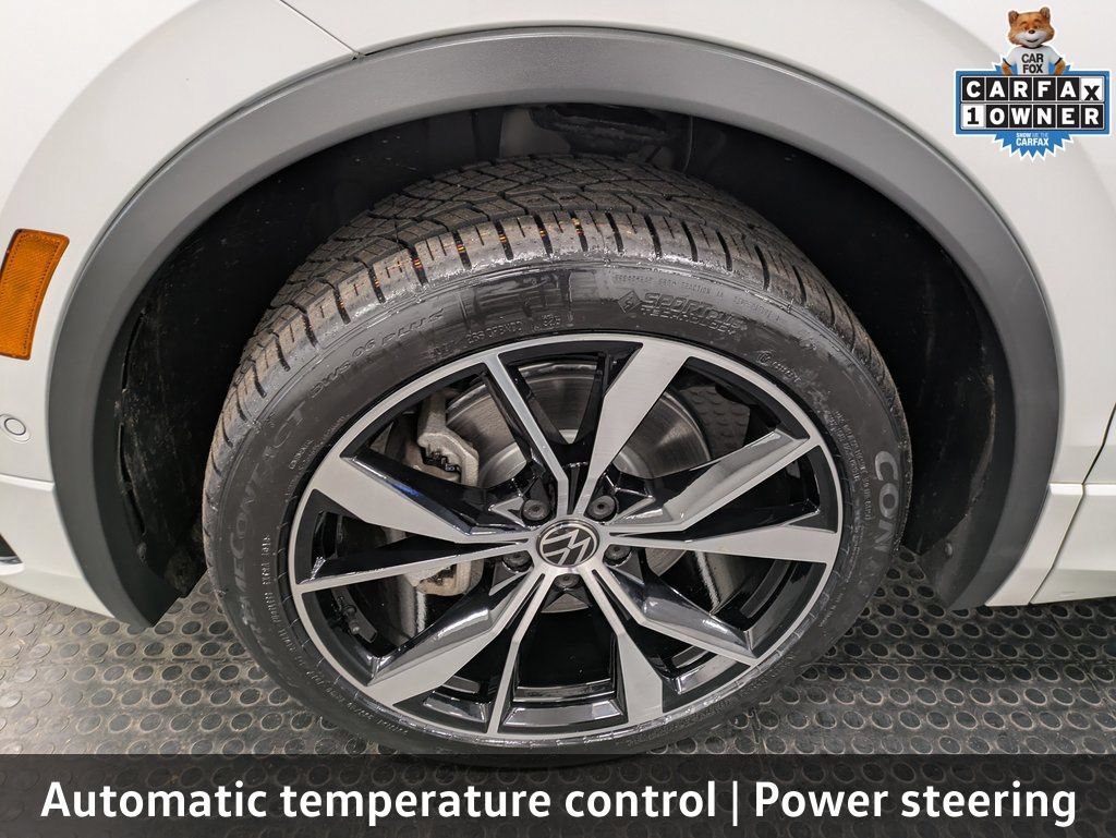 Used 2022 Volkswagen Tiguan SEL R-Line AWD/4WD image 9
