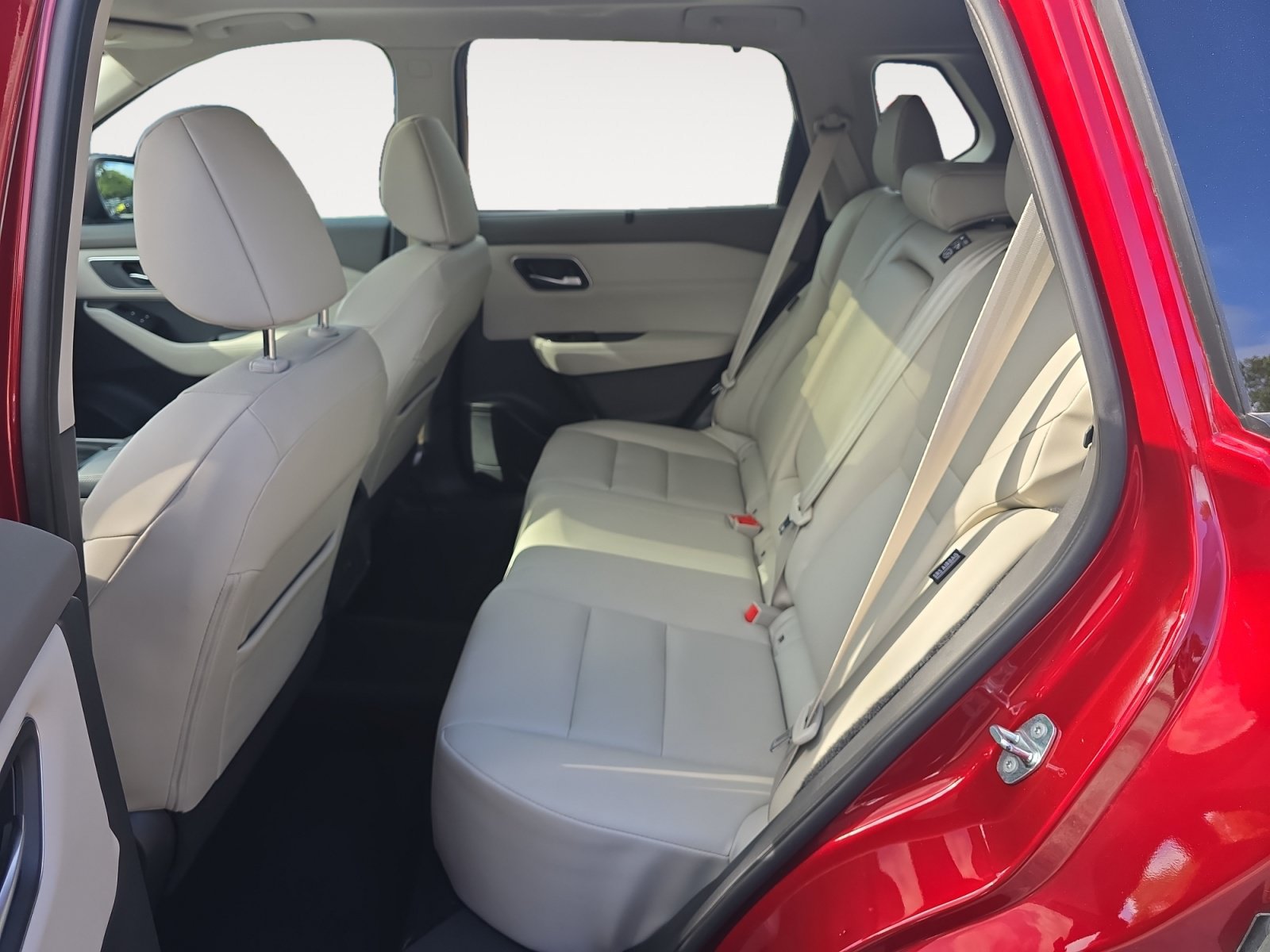 Used 2021 Nissan Rogue SV w/ Premium Package FWD image 23