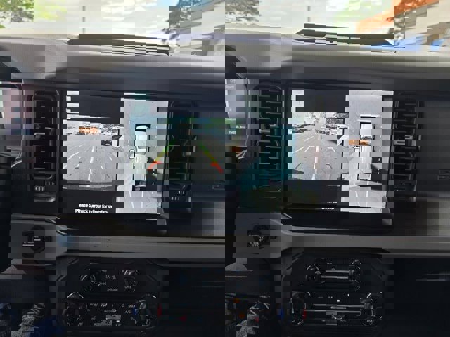 Used 2022 Ford Bronco Badlands image 15