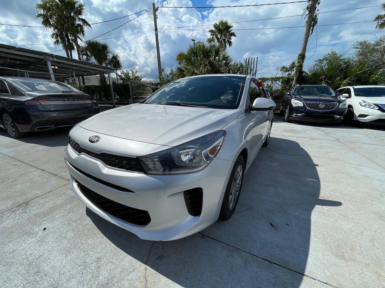 Used 2019 Kia Rio S FWD image 2