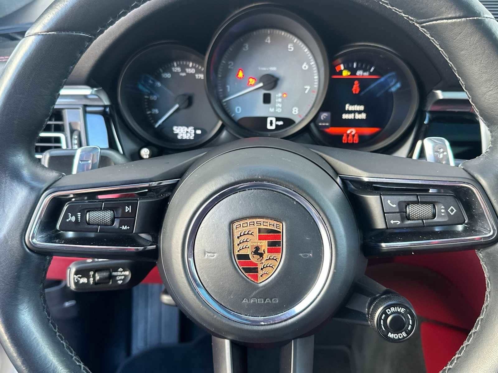 Certified 2022 Porsche Macan S image 25