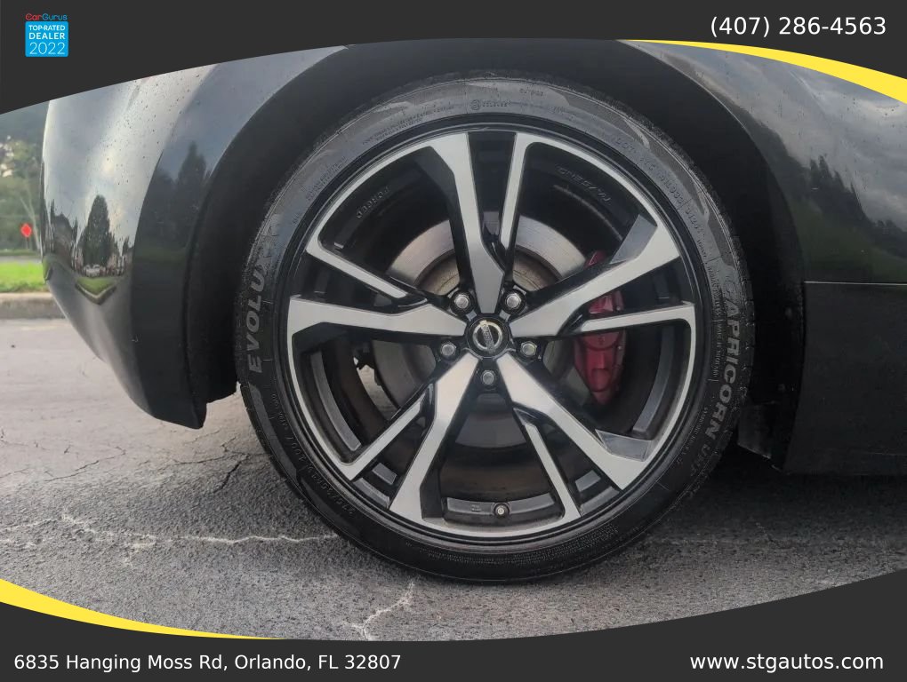 Used 2018 Nissan 370Z Coupe RWD image 19