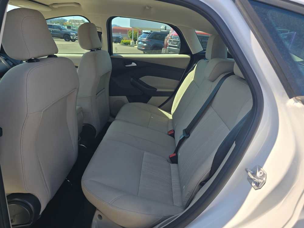 Used 2018 Ford Focus SE FWD image 16