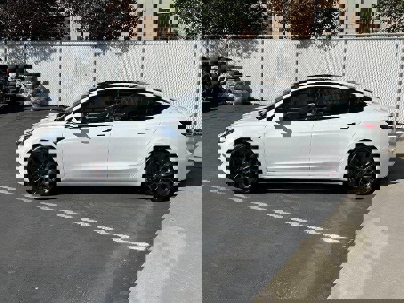 Used 2023 Tesla Model 3 Performance image 4
